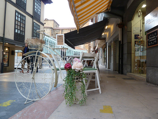 Dos de Azúcar Bakery