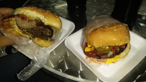 Hamburguesas Dc y Marvel, Calle Los Pinos 34, Playa Nte., 24115 Cd del Carmen, Camp., México, Restaurante de comida para llevar | NL