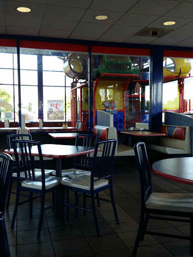 Fast Food Restaurant «Burger King», reviews and photos, 823 N Main St, Wellington, OH 44090, USA