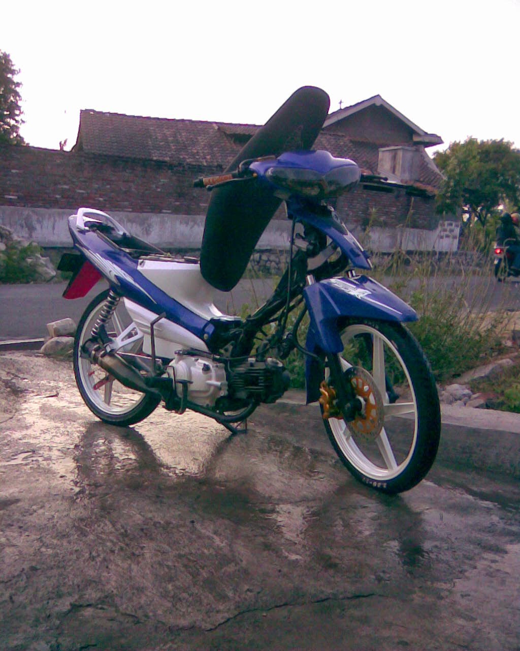 modifikasi motor jupiter z 2004