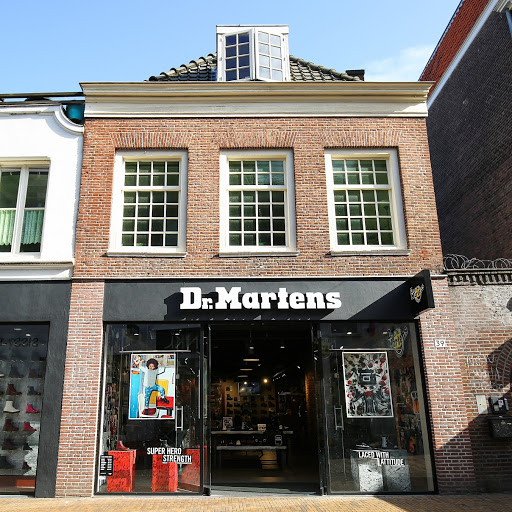 Dr. Martens Store logo