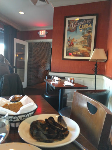 Spanish Restaurant «Mezon Tapas Bar & Restaurant», reviews and photos, 56 Mill Plain Rd, Danbury, CT 06811, USA