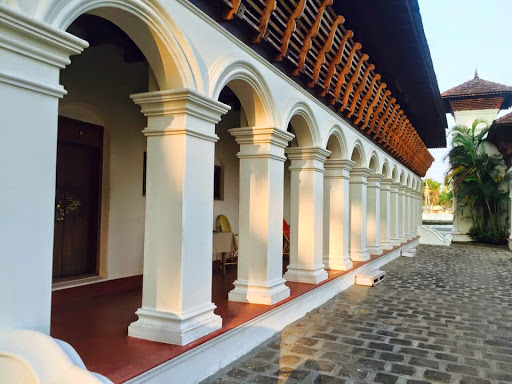 Soma Kerala Palace, Cochin -Kumarakom Near Murinjupuzha, Chempu P.O. Vaikom, Cochin College Rd, Chullickal, Kochi, Kerala 686615, India, Kerala_Restaurant, state KL