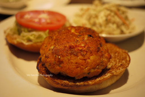 Burtons Grill & Bar