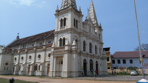 Santa Cruz Cathedral Basilica, Santa Cruz Rd, Fort Nagar, Fort Kochi, Kochi, Kerala 682001, India, Tourist_Attraction, state KL