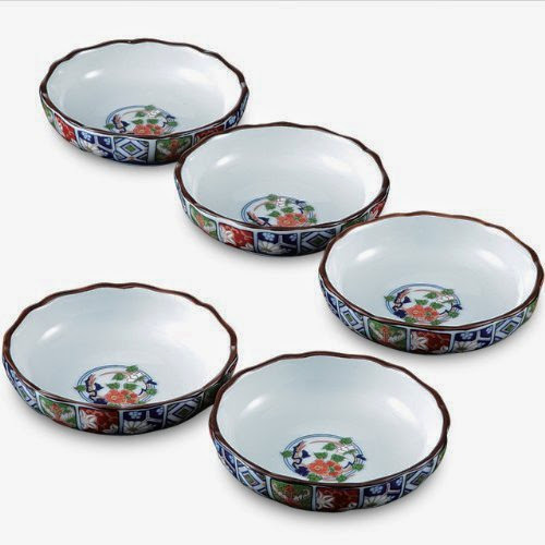  Old Imari Porcelain Dish Set