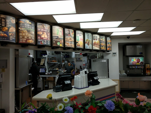 Mexican Restaurant «Taco Bell», reviews and photos, 409 US-206, Hillsborough Township, NJ 08844, USA