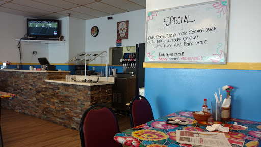 Mexican Restaurant «Casa Azul Mexican Food», reviews and photos, 600 Larkfield Center, Santa Rosa, CA 95403, USA