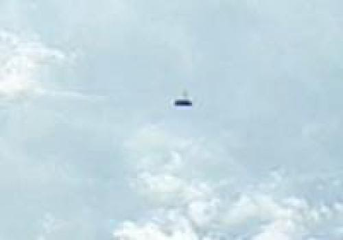 Witness Captures Ufo Over New Hampshire