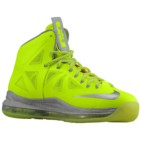 Nike This is How We Want Our Volts With Diamond Cut Swoosh