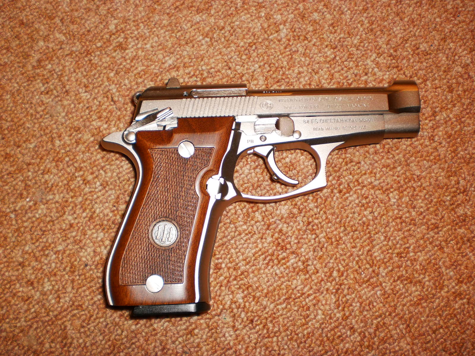 Firearms berretta 84fs cheetah