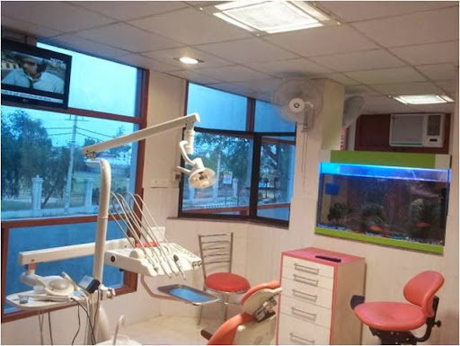 Multispeciality Dental Centre, Siwach Hospital, 443/30 Dev Colony, Delhi Road, Near Jat College, Delhi Rd, Dev Colony, Rohtak, Haryana 124001, India, Dental_Clinic, state HR