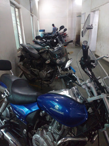 Aakash BAJAJ, Gangaikondan, NH532, OLD NEYVELI, Neyveli, Tamil Nadu 607802, India, Motorbike_Parts_Shop, state TN
