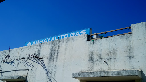 Abhay Auto Gas, Unnamed Road,, Sector 26, Gandhinagar, Gujarat 382027, India, Car_Park, state GJ