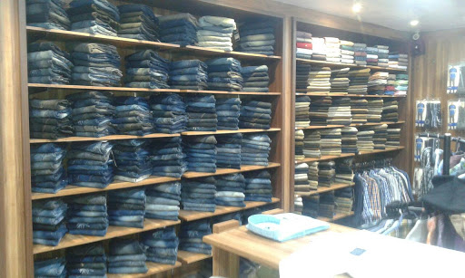 The Ishani Mercer, Pollachi Rd, Hunumandapuram, Dharapuram, Tamil Nadu 638656, India, Ladies_Clothes_Shop, state TN