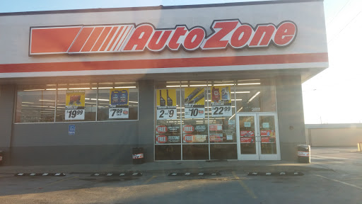 Auto Parts Store «AutoZone», reviews and photos, 2811 W Broadway, Council Bluffs, IA 51501, USA