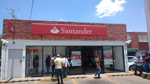Santander, Calle Chiapas 505, Arbide, 37360 León, Gto., México, Institución financiera | GTO