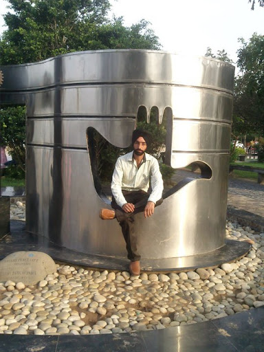 Lakhvir Sandhu