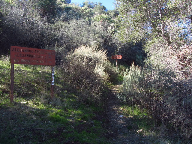 Alejandro trail head sign