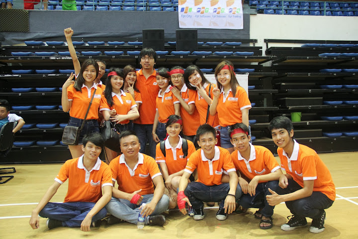Sinh viên Cao đẳng thực hành FPT Polytechnic giao lưu cùng "giáo sư Xoay"