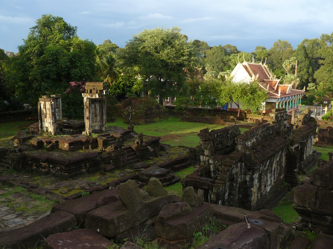Rolous: Preah Ko - Bakong - Lolei - Vietnam, Templos de Angkor y Preah Vihear (2)