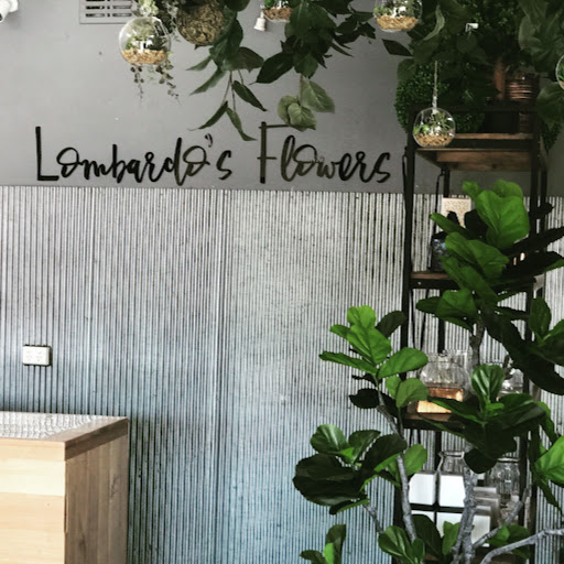 Lombardo's Flowers logo