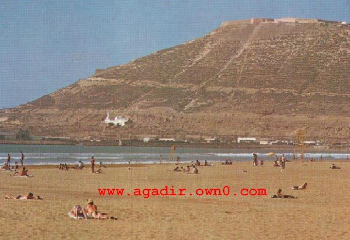شاطئ اكادير قبل وبعد الزلزال سنة 1960 Gbdhgf