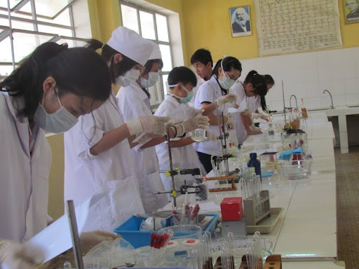 Thí nghiệm thực hành vật lý, hóa học, sinh học cấp Tỉnh bậc THCS năm học 2011-2012 ngày 12 tháng 04 năm 2012  - IMG_1473.jpg