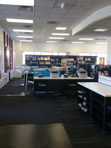 Print Shop «FedEx Office Print & Ship Center», reviews and photos, 5045 Cornell Rd, Agoura Hills, CA 91301, USA