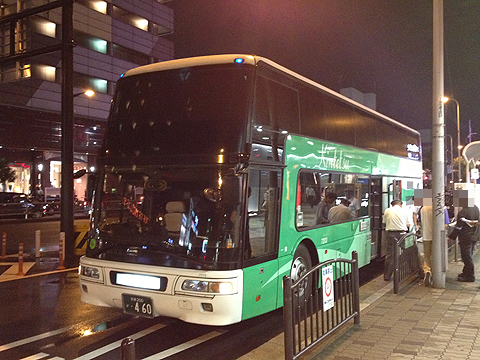 近鉄バス「サンライズ号」　7203　あべの橋駅にて