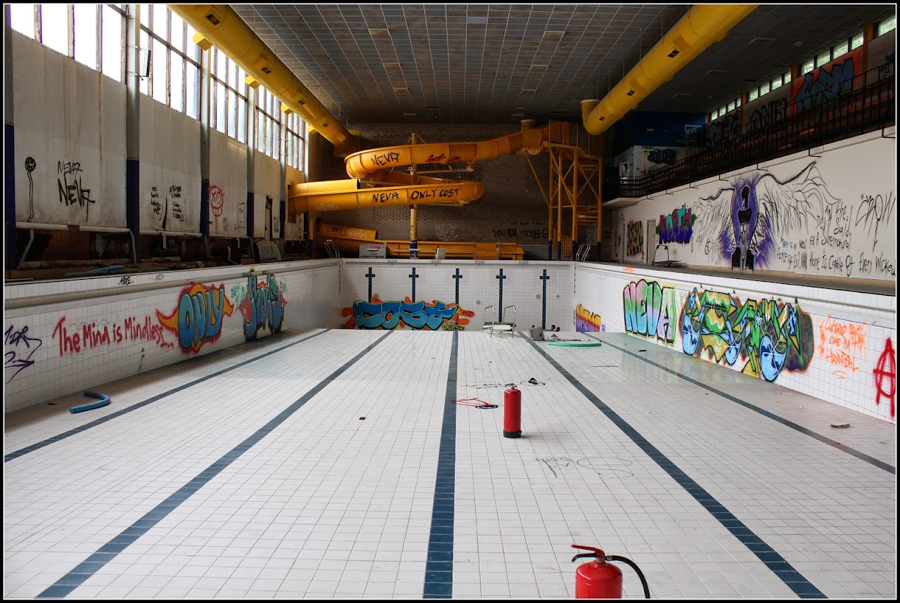 Wigston swimming poo