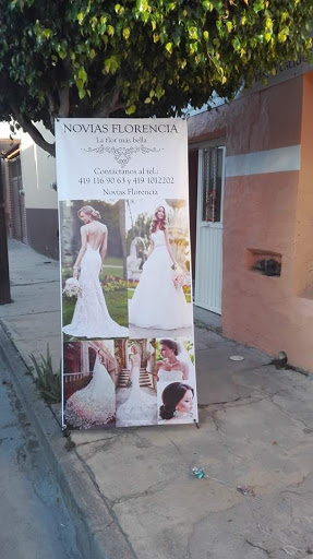NOVIAS FLORENCIA, Calle de Morelos 35, Zona Centro, 37980 San José Iturbide, Gto., México, Tienda de ropa | GTO