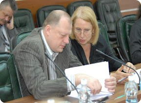 фото Депутаты областного парламента готовятся к пленарному заседанию