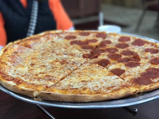 Restaurant «Brooklyn Pizzeria», reviews and photos, 19121 W Lake Houston Pkwy, Atascocita, TX 77346, USA