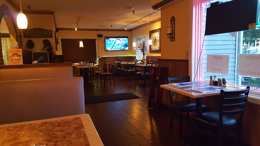 Italian Restaurant «Francesca’s Pizzeria & Restaurant», reviews and photos, 201 Ward St, Montgomery, NY 12549, USA