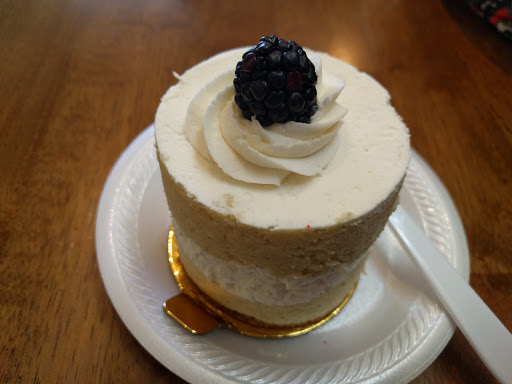 Bakery «French Kiss Pastries», reviews and photos, 714 Washington Ave, Ocean Springs, MS 39564, USA