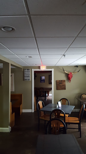 Restaurant «Red Wolf Bar and Grille», reviews and photos, 201 W Main St, Bath, PA 18014, USA