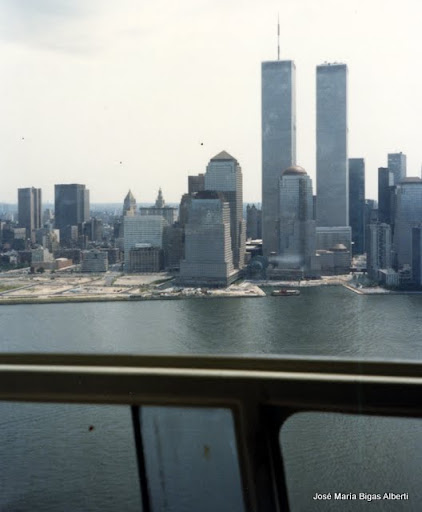 New York City. Las Torres Gemelas y la Estatua de la Libertad - NYC Vintage (Agosto 1988) (3)