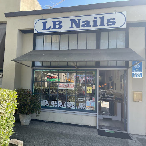 L B Nails logo
