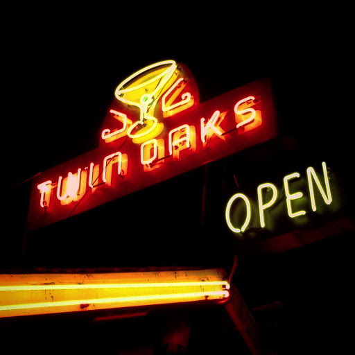 Bar «Twin Oaks Roadhouse», reviews and photos, 5745 Old Redwood Hwy N, Penngrove, CA 94951, USA