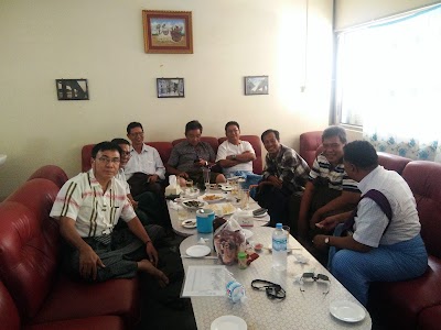 Photos of ရတနာစိုး စဥ့်ထည်မြေထည်နှင့်အလှပန်းအိုးအမျိုးမျိုးရောင်းဝယ်ရေး