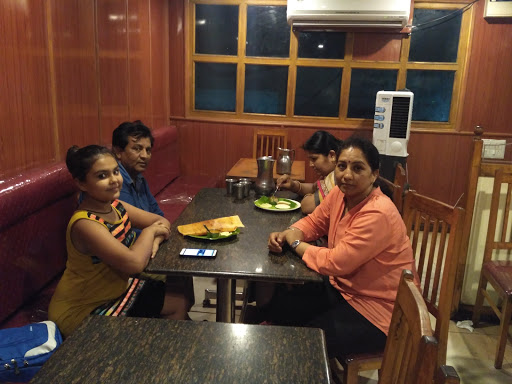 Krishna Prasad, NSC Bose Rd, Trevelyan Basin, George Town, Chennai, Tamil Nadu 600003, India, Cuban_Restaurant, state TN