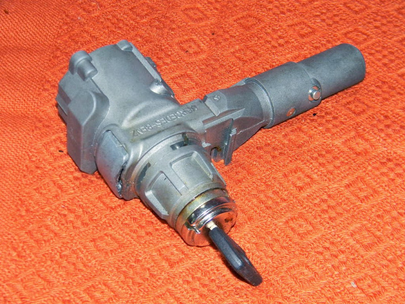 OEM NOS NIB Ignition Tumbler, Steering lock out, Gearshift Cover W123