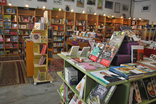 Culture & Co French Bookstore, 10th St - Dubai - United Arab Emirates, Book Store, state Dubai