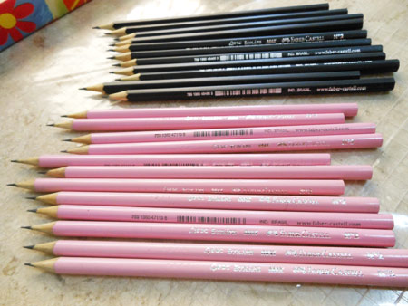 Customização de lápis com EVA