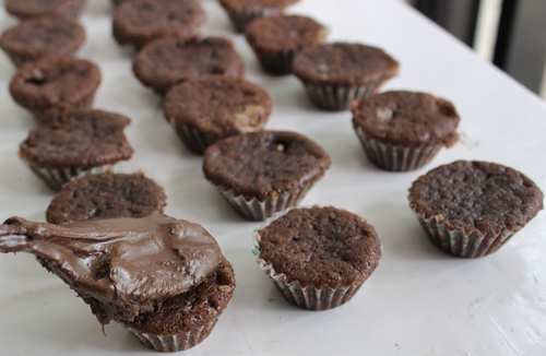 Nutella Brownie Bites Recipe | Eggless Mini Nutella Brownies