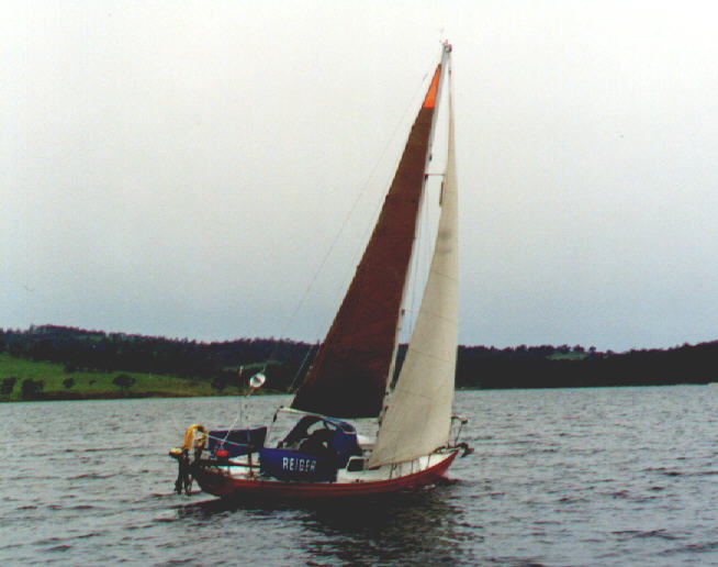 snow petrel sailboat