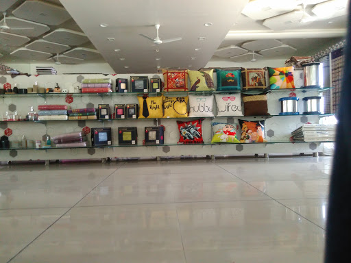 Dreamz Furnishing, Shastri Tower - Ajanta Chowk Rd, Rampeth, Jalgaon, Maharashtra 425003, India, Interior_Decoration_Store, state MH