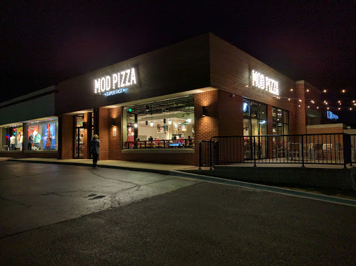 Pizza Restaurant «MOD Pizza», reviews and photos, 701 N Milwaukee Ave #364, Vernon Hills, IL 60061, USA