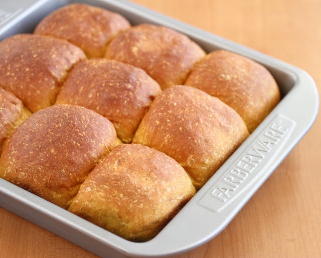 photo of a pan with rolls